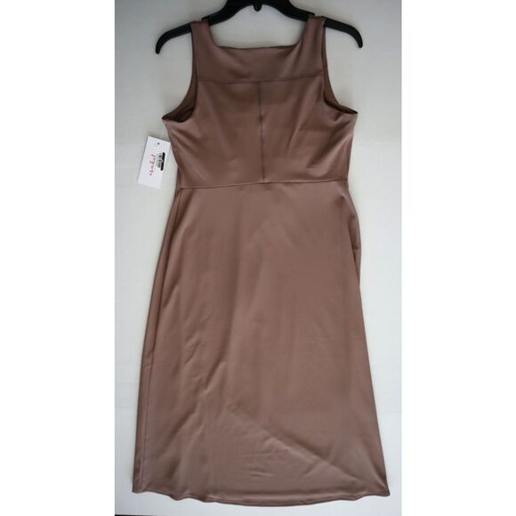 Isabel Maternity by Ingrid & Isabel Women's Sz M Taupe Slit Active Midi Dress - Picture 16 of 16